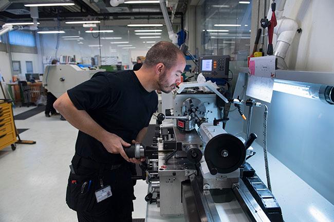Working with turning lathe Working with turning lathe